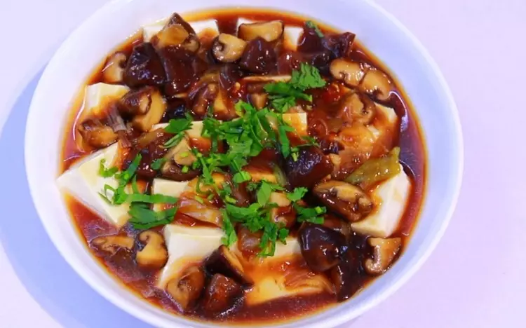 Món ngon từ nấm đông cô om đậu phụ