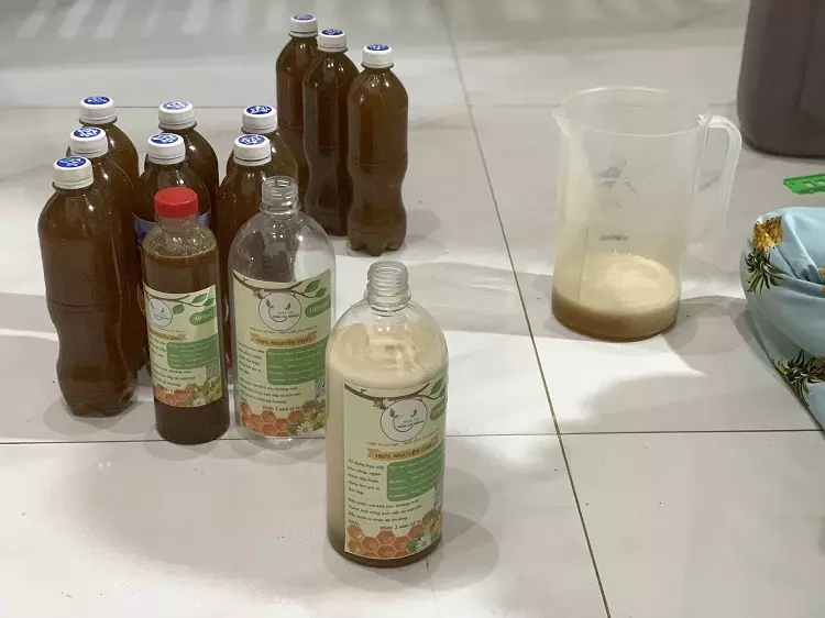 Mật ong bị sủi bọt